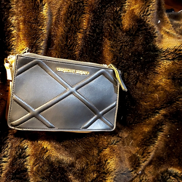 A Satchel - Picture 3 of 8